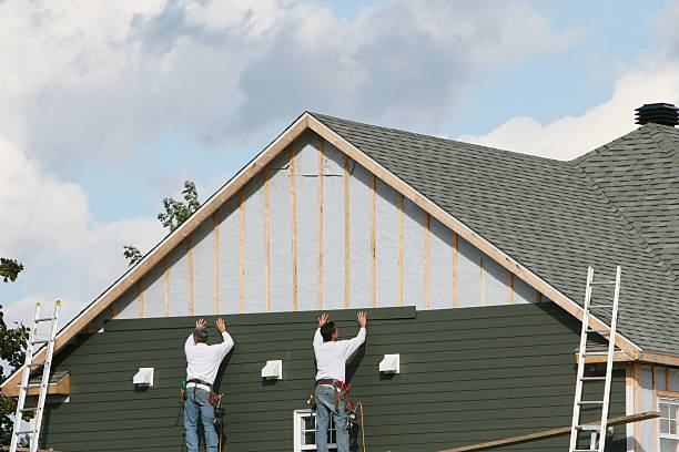 Professional Vinyl Siding technician working in Shiloh, PA